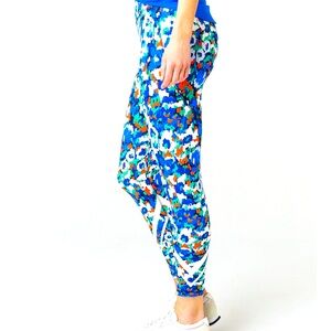 Tory Burch Sport, Printed Chevron 7/8 Leggings in a vibrant floral pattern